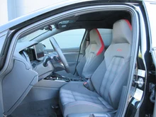 VW Golf GTI DSG in Grenadillschwarz Metallic