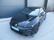 VW Golf GTI DSG in Grenadillschwarz Metallic