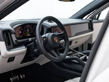 Porsche Cayenne S E-Hybrid Coupé in KREIDE