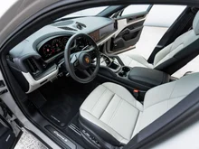 Porsche Cayenne S E-Hybrid Coupé in KREIDE
