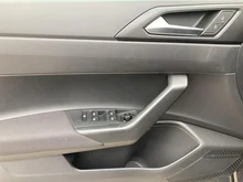 VW Taigo 4Me TSI in Rauchgrau Metallic