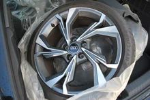 Thumbnail-Foto von Fahrzeug