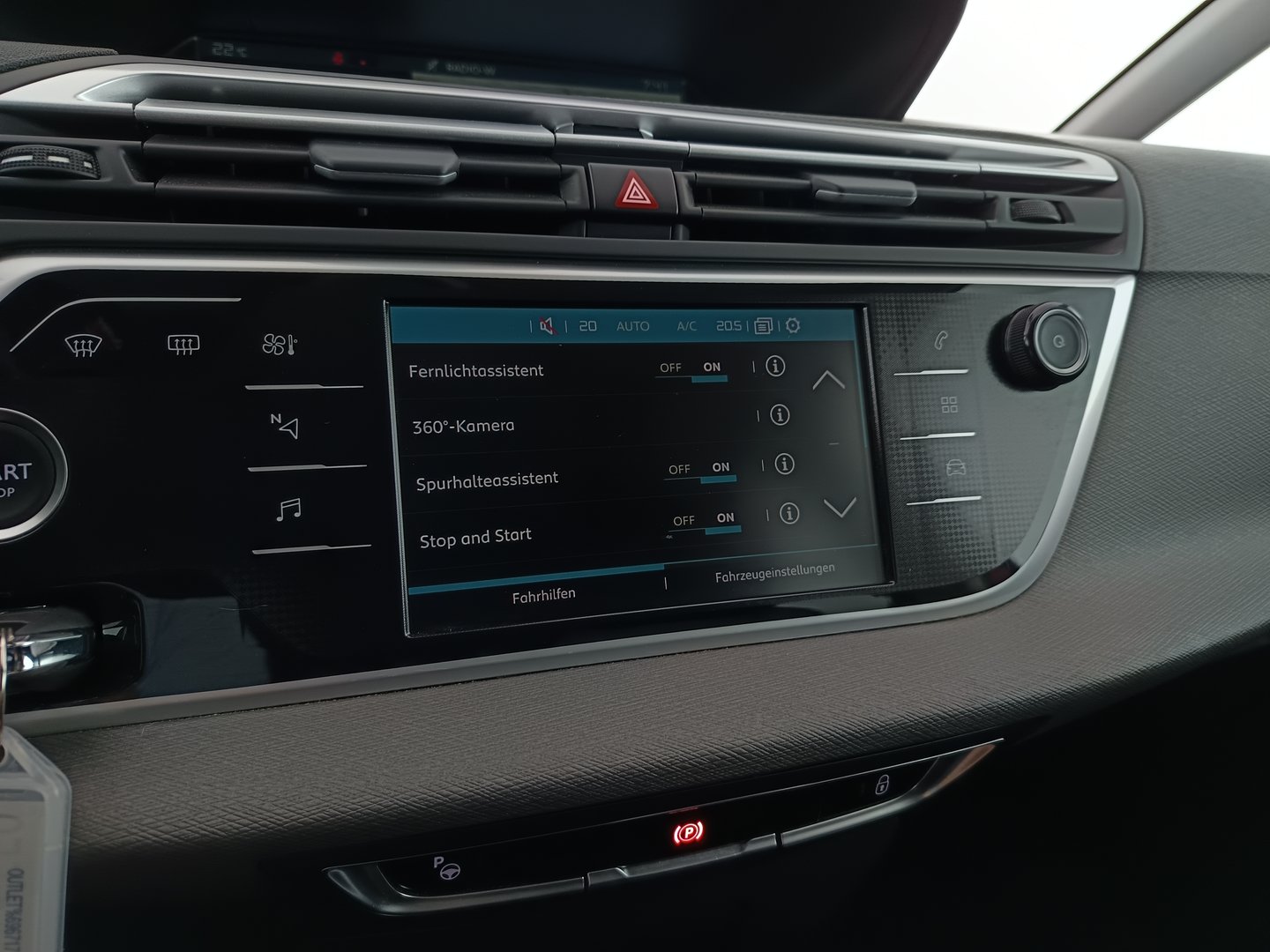 Citroën C4 Picasso PureTech 130 S&S EAT6 Shine | Bild 22 von 31