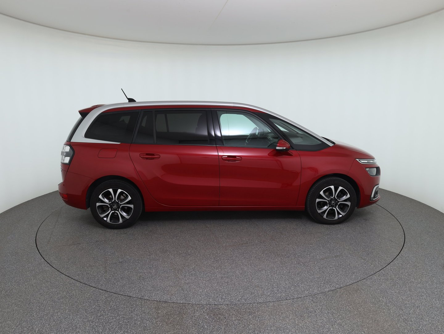 Citroën C4 Picasso PureTech 130 S&S EAT6 Shine | Bild 4 von 31