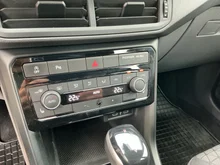 VW T-Cross Life TSI DSG in Uranograu