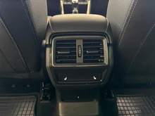 Škoda Karoq SPORTLINE TDI in Moon-Weiß Metallic