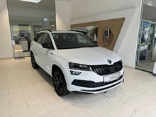 Škoda Karoq SPORTLINE TDI in Moon-Weiß Metallic