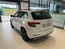 Škoda Karoq SPORTLINE TDI in Moon-Weiß Metallic
