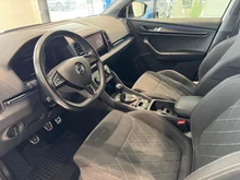 Škoda Karoq SPORTLINE TDI in Moon-Weiß Metallic