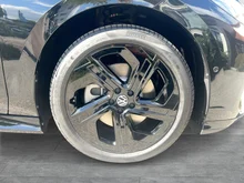 VW ID.7 Tourer GTX 4MOTION 250kW Business in Grenadillschwarz Metallic