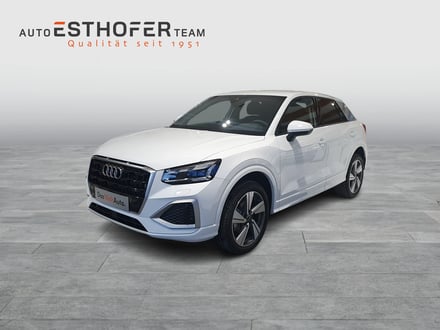 Audi Q2 35 TFSI admired