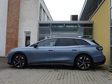 VW ID.7 Tourer Pro S 210 kW Business-86 kWh in Stonewashed Blue Metallic
