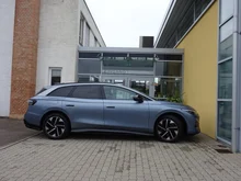 VW ID.7 Tourer Pro S 210 kW Business-86 kWh in Stonewashed Blue Metallic