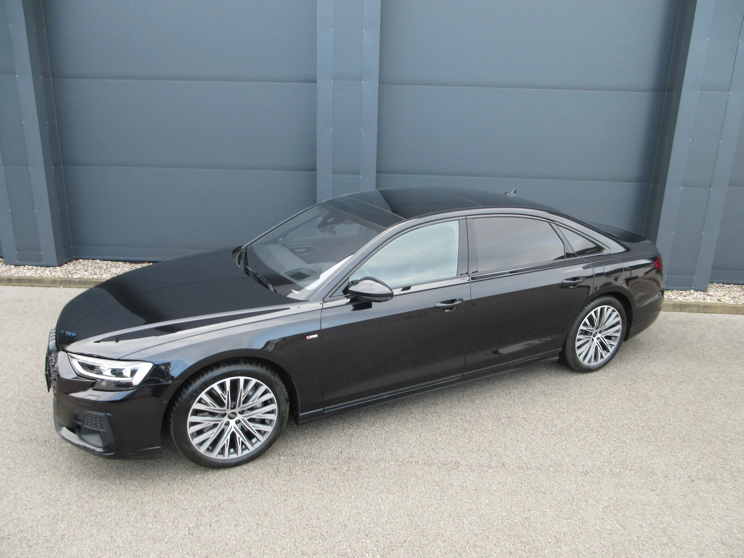 Bild eines A8  60 TFSI e quattro Lang