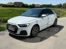 Thumbnail-Foto von Fahrzeug