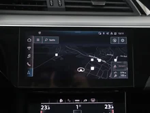 Audi e-tron 55 quattro in BRILLANTSCHWARZ