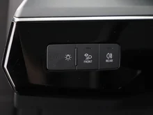 Audi e-tron 55 quattro in BRILLANTSCHWARZ