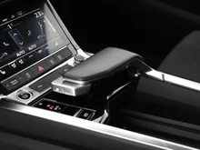 Audi e-tron 55 quattro in BRILLANTSCHWARZ