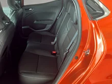 Renault Clio V Intens in mittelorange - metallic