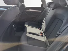 Audi Q5 35 TDI quattro basis in Brillantschwarz