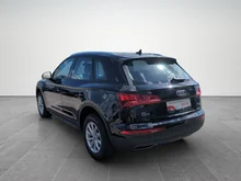 Audi Q5 35 TDI quattro basis in Brillantschwarz