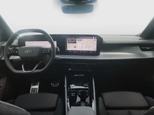 Audi Q3 TFSI 110 kW in Pfeilgrau Perleffekt