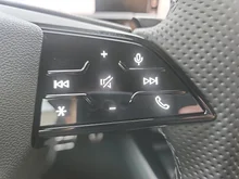 Audi Q3 TFSI 110 kW in Pfeilgrau Perleffekt