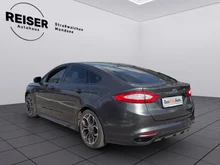 Ford Mondeo Lim. ST-Line in mittelgrau - metallic