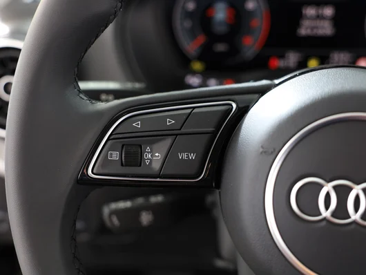 Bild eines Audi Q2 30 TFSI admired