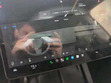Tesla Model Y Long Range Dual AWD in weiss - metallic