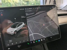 Tesla Model Y Long Range Dual AWD in weiss - metallic