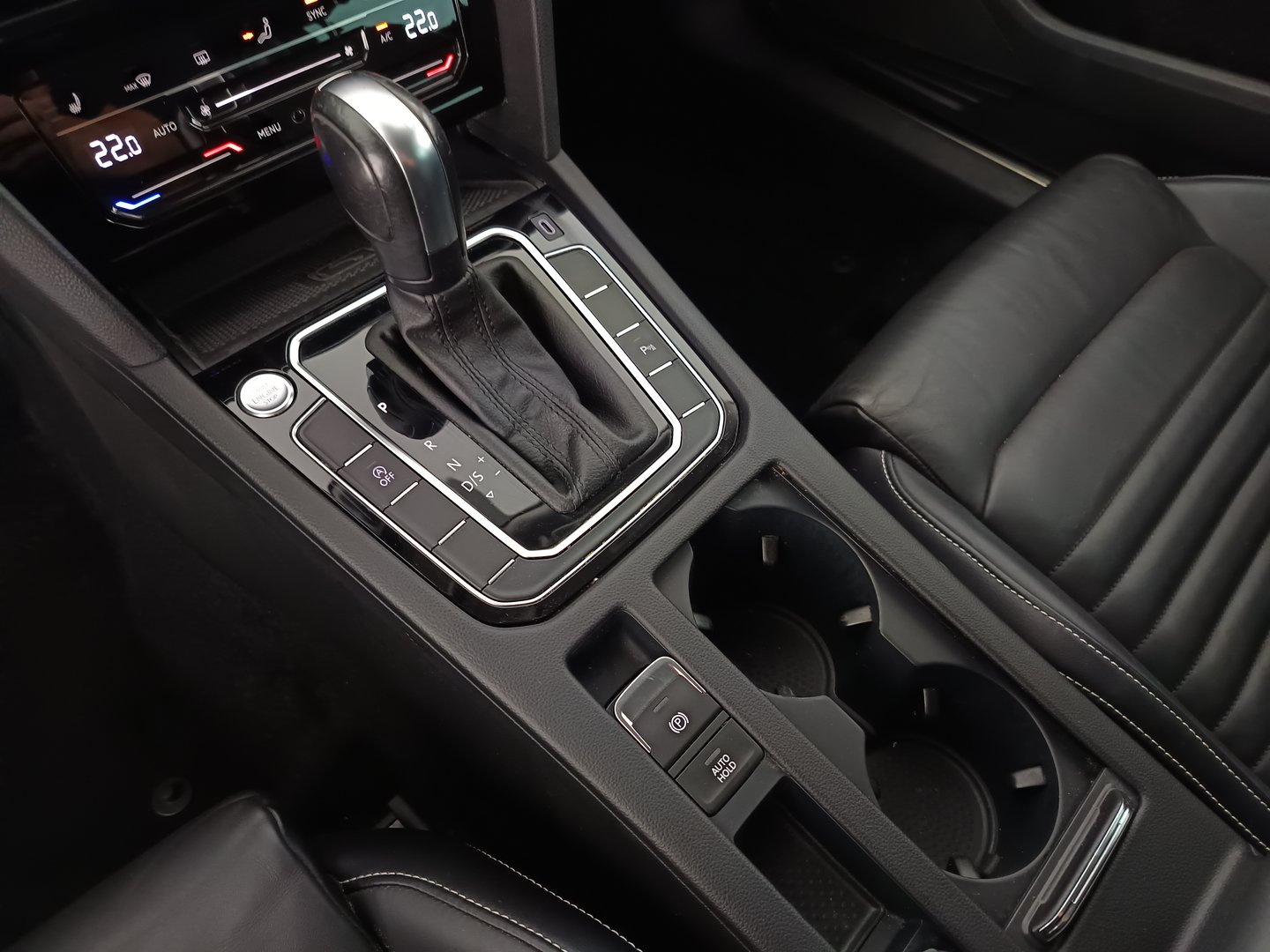 VW Passat Variant Elegance TDI DSG | Bild 26 von 31