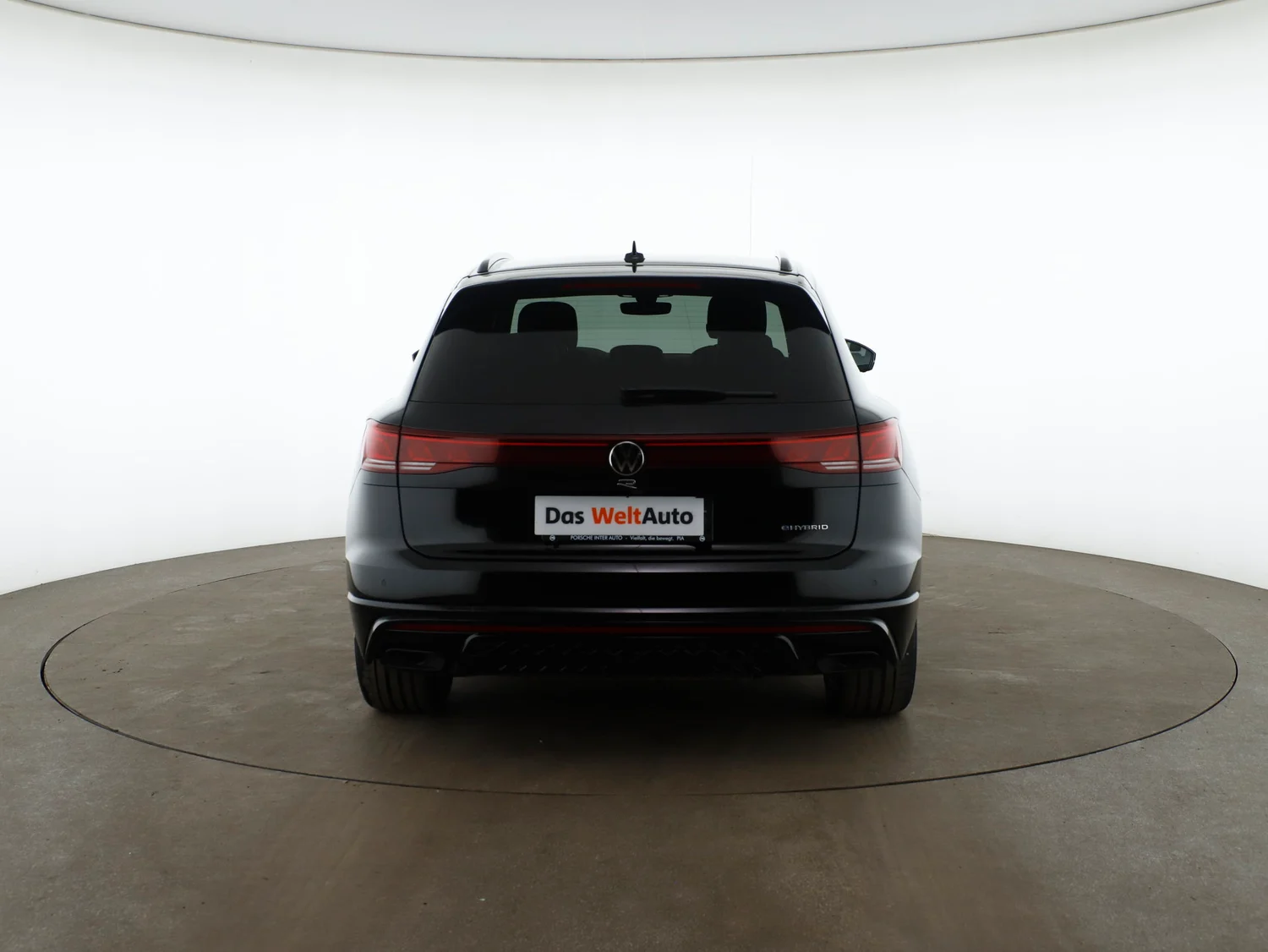 Bild eines VW Touareg R eHybrid TSI 4MOTION