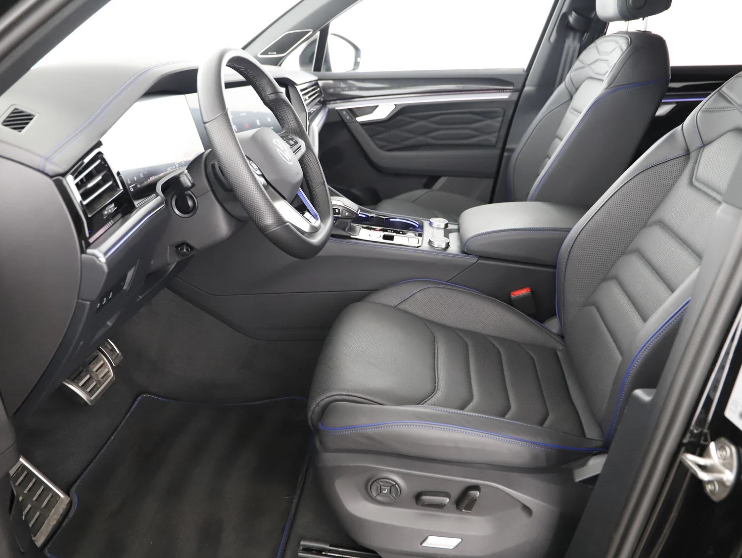 Bild eines VW Touareg R eHybrid TSI 4MOTION