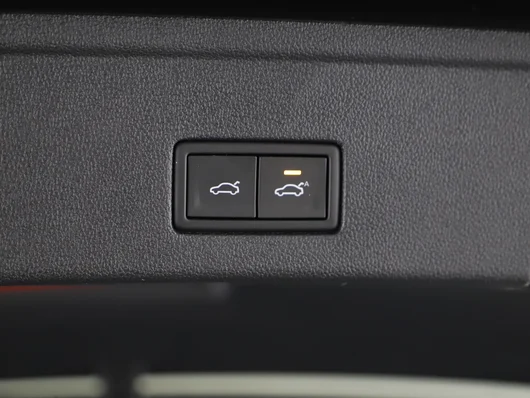 Bild eines VW Touareg R eHybrid TSI 4MOTION