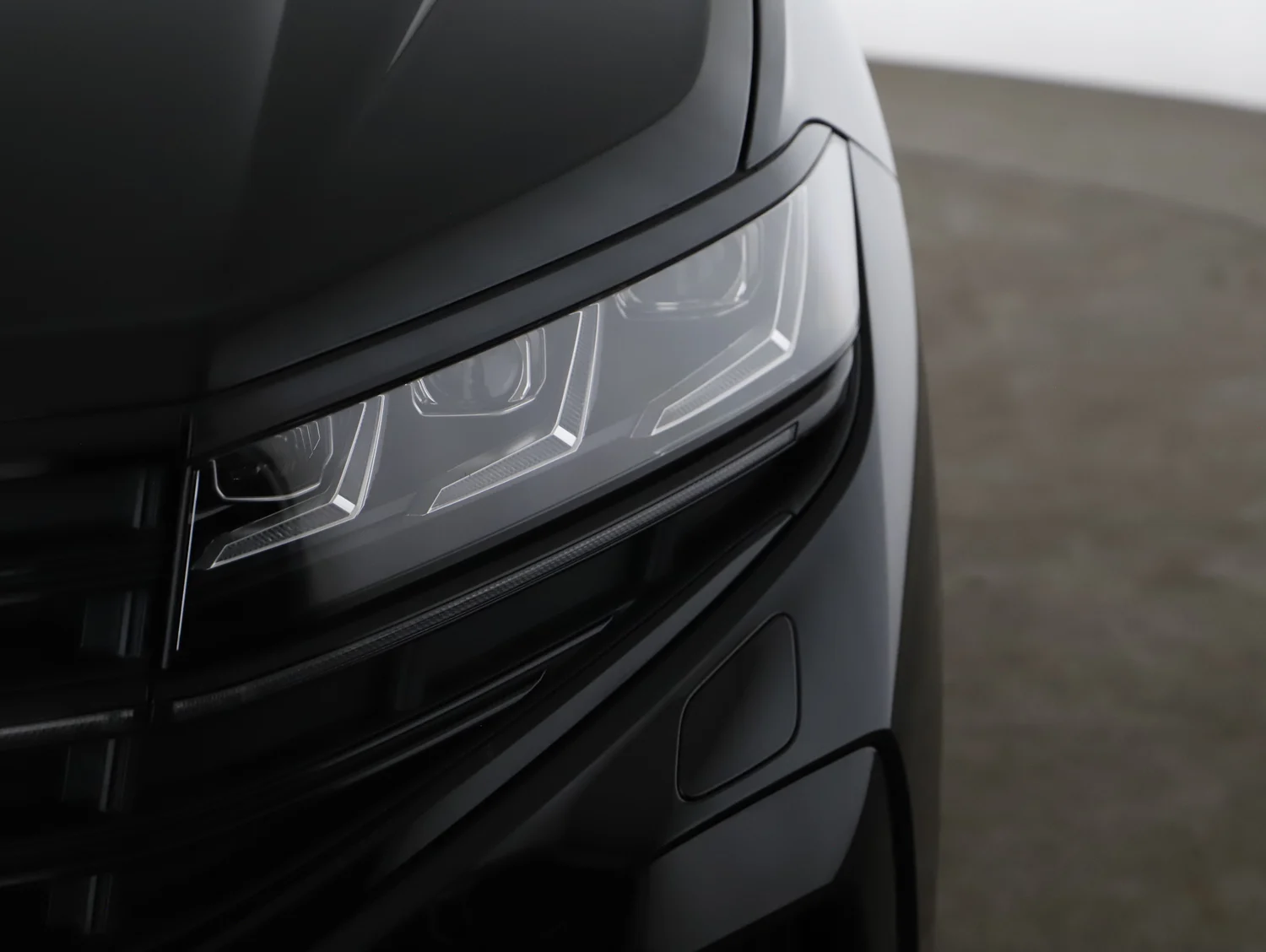 Bild eines VW Touareg R eHybrid TSI 4MOTION