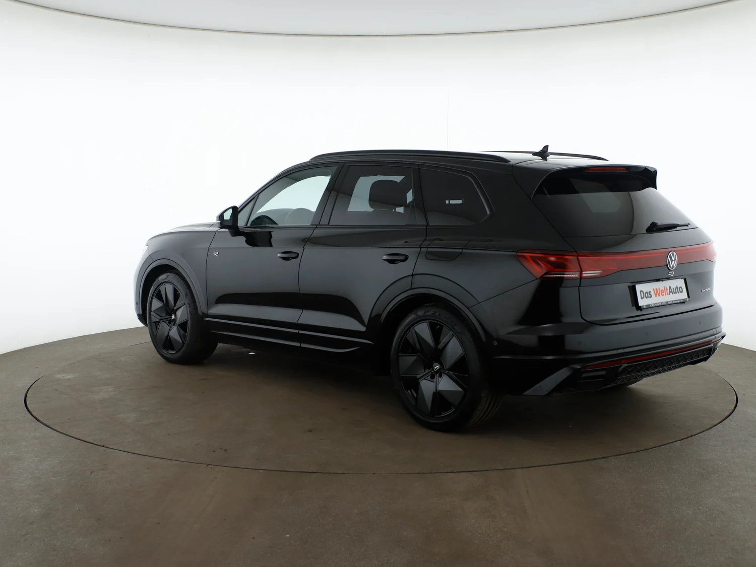 Bild eines VW Touareg R eHybrid TSI 4MOTION