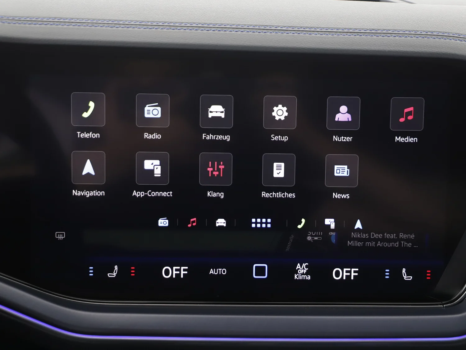 Bild eines VW Touareg R eHybrid TSI 4MOTION