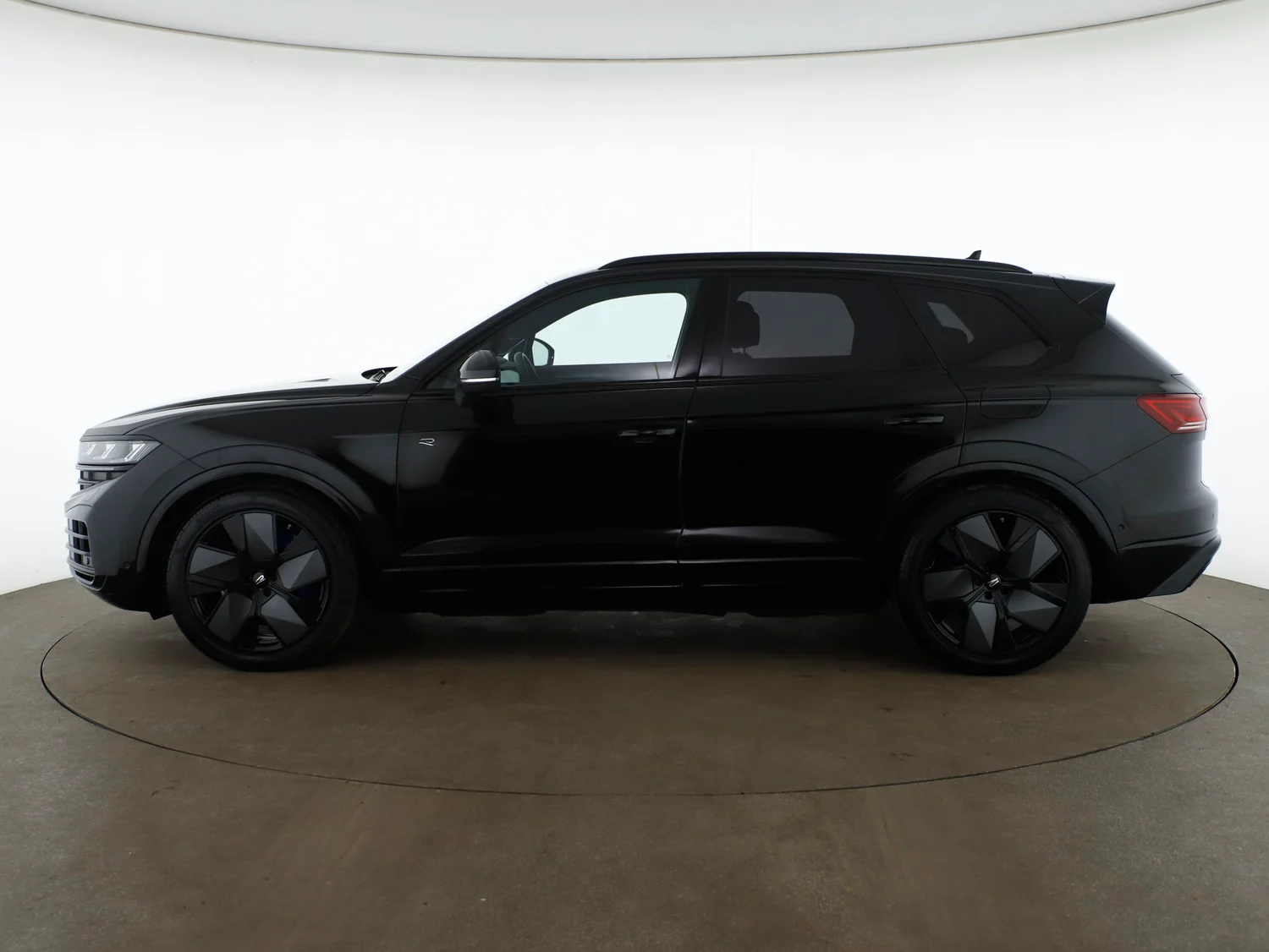 Bild eines VW Touareg R eHybrid TSI 4MOTION