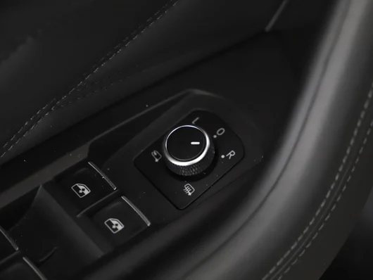 Bild eines VW Touareg R eHybrid TSI 4MOTION