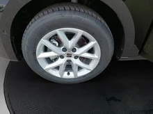 Thumbnail-Foto von Fahrzeug