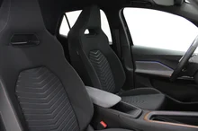 CUPRA Born 60/63 e-Boost 170kW/231PS in Nacht-Schwarz Metallic