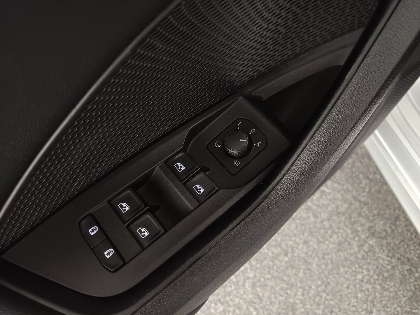 Škoda OCTAVIA Combi 4x4 Ambition TDI DSG | Bild 11 von 29