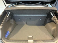 VW T-Roc 4Me eTSI DSG in Grenadillschwarz Metallic