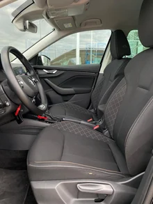 Thumbnail-Foto von Fahrzeug