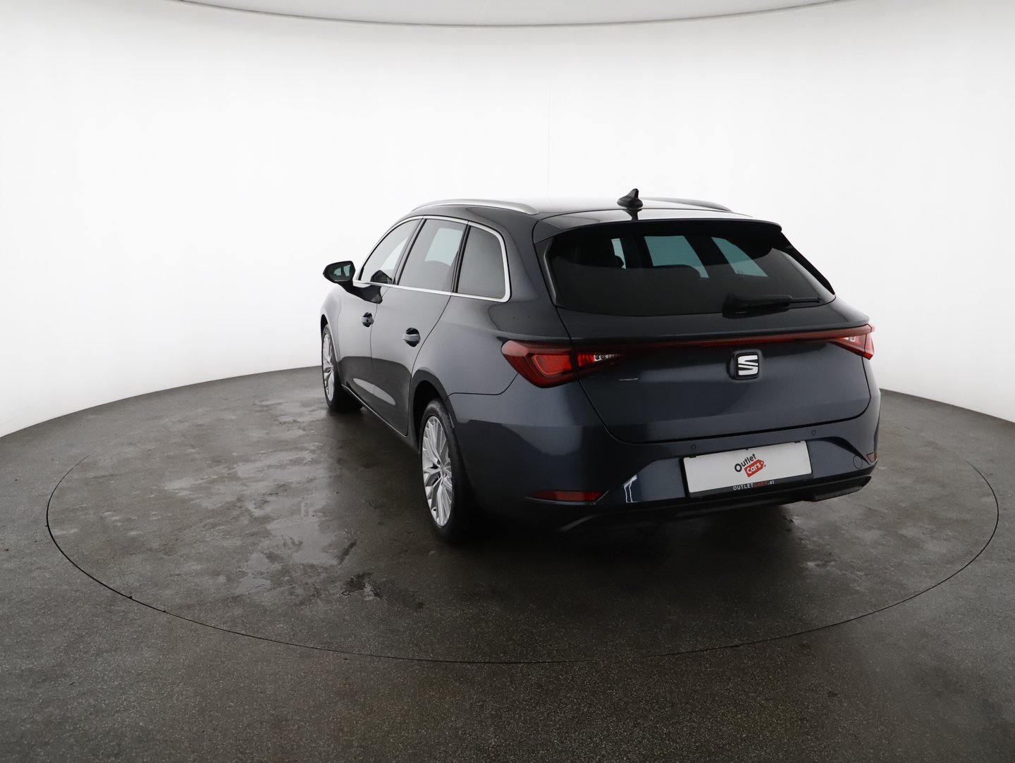 SEAT Leon SP Kombi Xcellence 2.0 TDI DSG | Bild 2 von 22