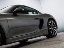 Porsche Cayman 981 in achatgraumetallic