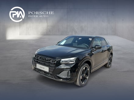 Audi Q2 35 TFSI admired