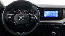Škoda Octavia Combi Ambition in race-blau-metallic