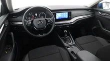 Škoda Octavia Combi Ambition in race-blau-metallic